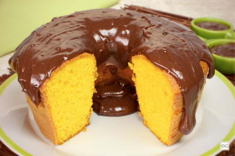 7 Segredos para o Melhor Bolo de Cenoura com Cobertura de Chocolate